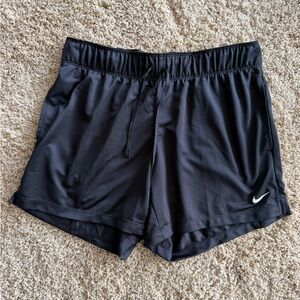 Nike Dry Fit Size Small Running Shorts - Black -
excellent Condition